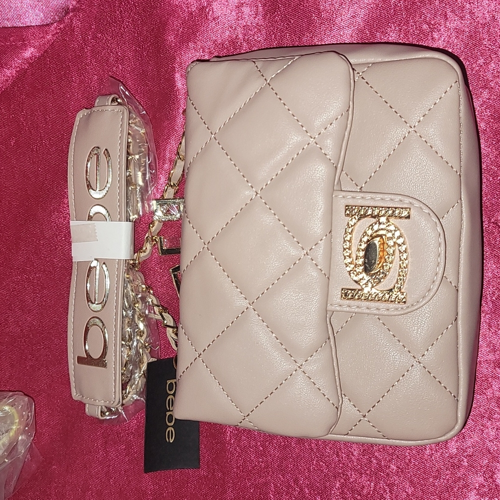 NEW‼️ bebe Wyatt Shoulder Bag gold hardware - Picture 7 of 7